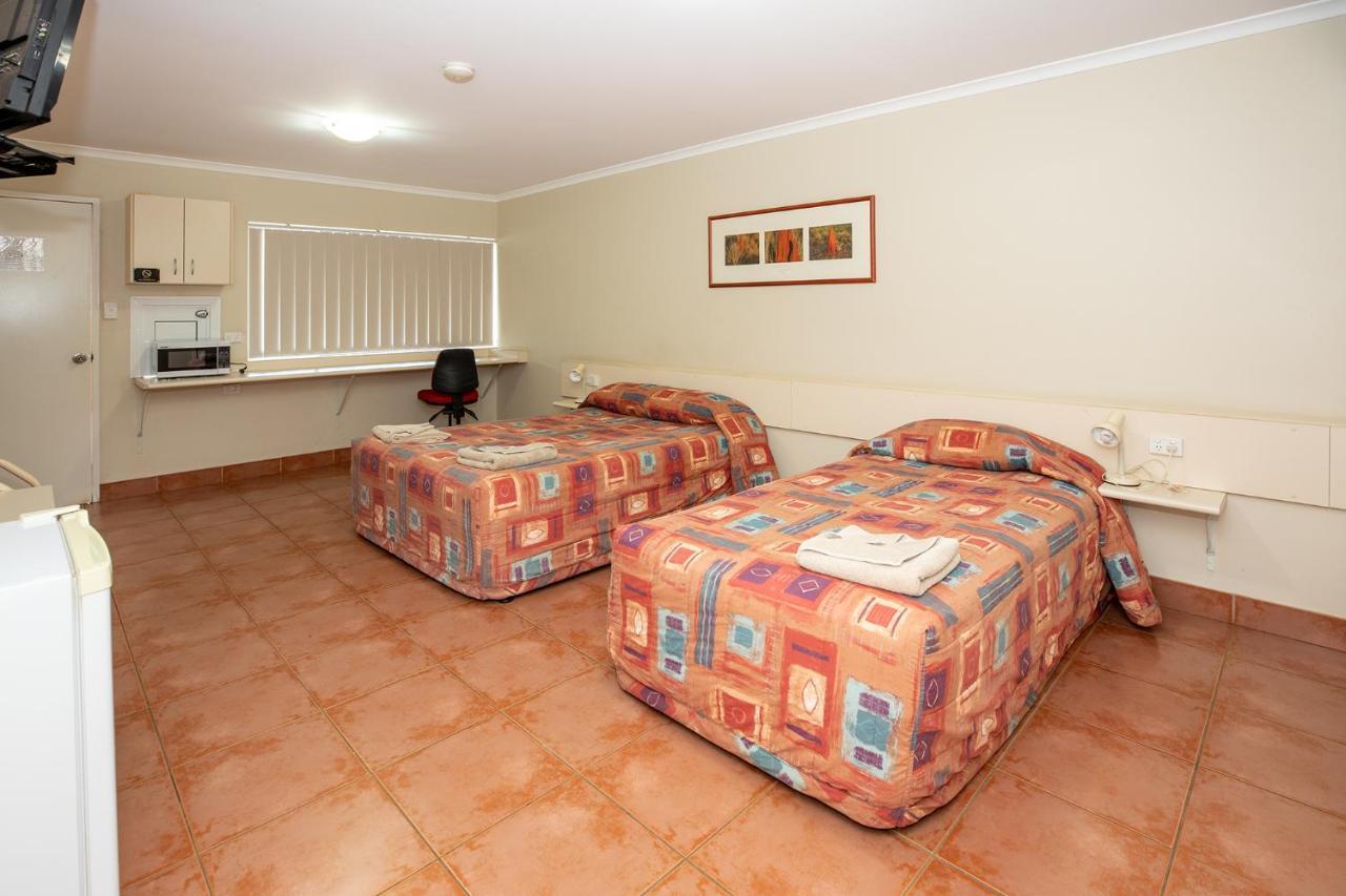 克朗克里莱卡特汽车旅馆 Cloncurry 外观 照片