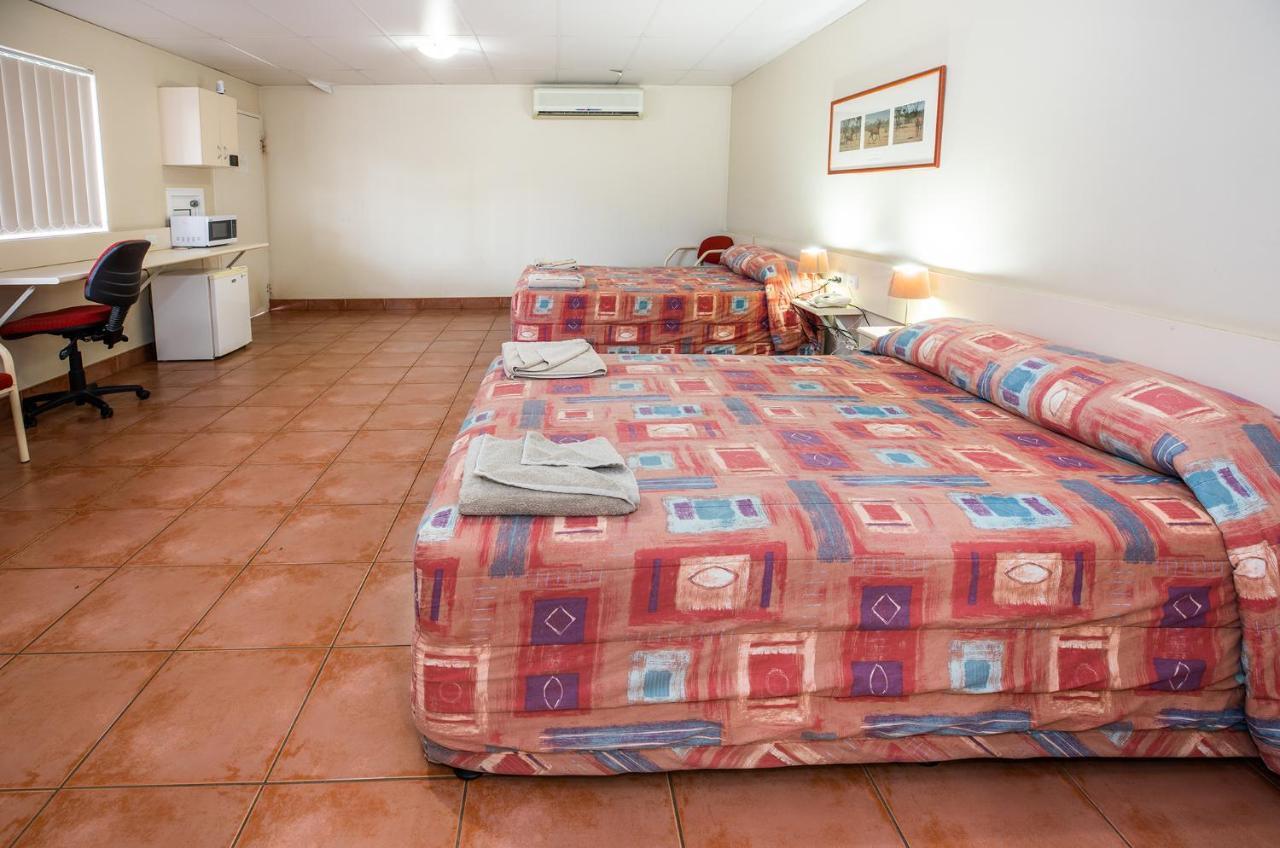 克朗克里莱卡特汽车旅馆 Cloncurry 外观 照片
